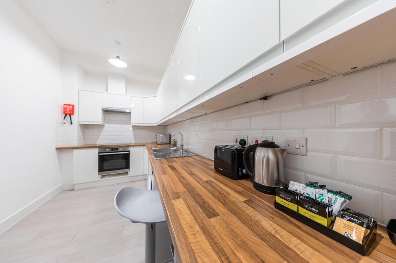 The Anson Hotel - Conveniently Located Sweet Space Near Transportation Stations London Exterior photo